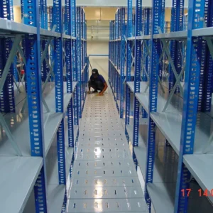 micro-rack-with-mezzanine-system
